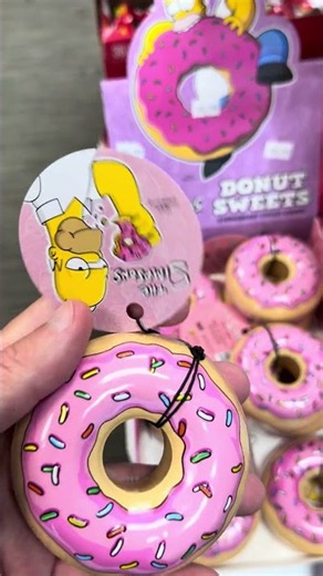 Found these Simpsons candies at a random mall in Florida. #thesimpsons