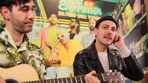 BACKLINE - Miss Caffeina; cultura china.