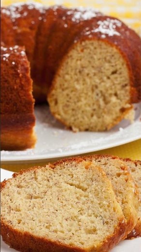 5 Ingredients, One Really Good Banana Pudding Cake