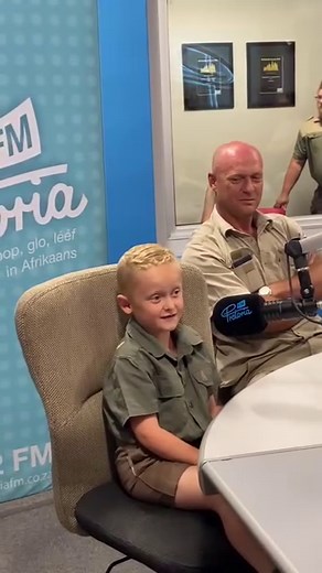 Hier is ‘n insetsel van klein Kwagga se radio-onderhoud. Die volledige onderhoud sal op ons YouTube-kanaal gelaai word. Dalk, net dalk, dans klein Kwagga saam met @bernicewest_ ... Bly kyk tot aan die einde as jy wil weet. | Pretoria FM