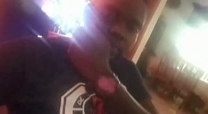 A #Kigali les fans chantent #Formidable...🔥🔥 Le téléchargement légal de l'album se fait sur toutes les plateformes en ligne comme #Amazon #AppleMusic #GooglePlay #Deezer #Werrason sera A #Matonge avec tout #Wenge pour la sortie de l'album. Suivez-nous sur #Instagram @iam_werrason1 Envoyez-nous vos videos de toutes les chansons que vous aimez dans l'album😎🍾 Lelo esengo ah eeeeee, esengoo Werra tomoyembelaaaa aaaa biso toye lelo na esenge ah eeee💥🏃‍♀️🏃‍♂️ | Werrason