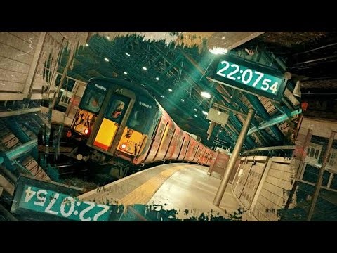 Class 455 (5721+5716) depart London Waterloo Station platform 20