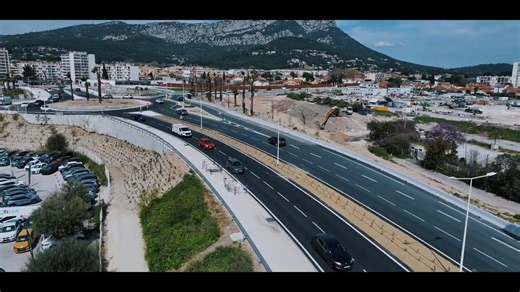 Le chantier d’élargissement de l’A57 a mobilisé des équipes jour et nuit, avec une efficacité et un professionnalisme remarquables. Découvrez les coulisses de ces travaux d’envergure. | VINCI Autoroutes