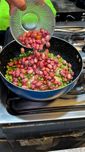 Una manera de preparar arroz relleno con vegetales y atún | El Leño TV