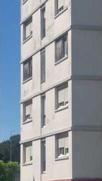 Une femme tombe du 13e étage d’un immeuble avec trois de ses enfants à Toulon