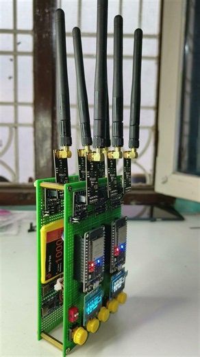 I Made a Wireless Signal Scanner NRF24L01- This Changes Everything 📡#diy #electronics #esp32 #iot