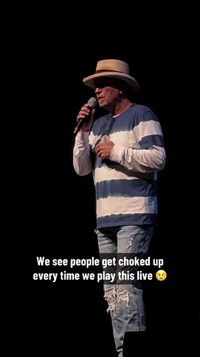 Emotional 90s Country Songs That Tug at Your Heart