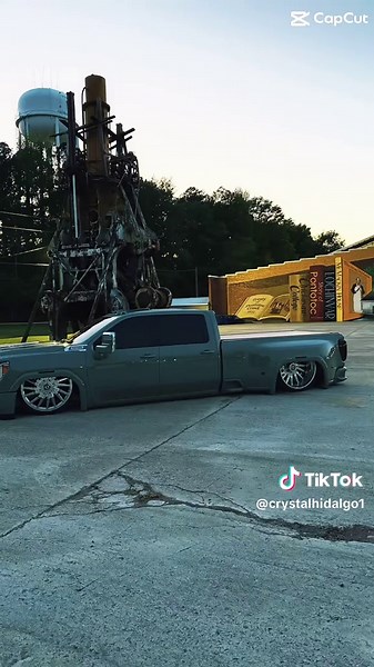 Customizing Dually Trucks: A Masterclass in Aesthetics
