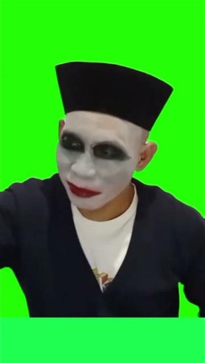 MIME THIRSTY CHARACTER BEFORE WATER BOTTLE FAIL – CAN’T OPEN THE CAP! #mime #pantomime #pantomim