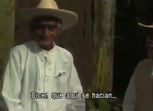 San Miguel Tzinacapan, Cuetzalan del Progreso Siguiendo un camino de piedra con olor a tierra mojada escondido tras algunos cerros se encuentra la pequeña comunidad de San Miguel Tzinacapan, donde la tradición ancestral, la cultura y la costumbre permanecen incólumes como gran herencia de los abuelos nahuas. Tzinaca significa murciélago, Tzinacapan “Lugar de Murciélagos”. #Cuetzalan #CuetzalanTv #SanMiguelTzinacapan #Costumbres #Cultura | Cuetzalan Tv