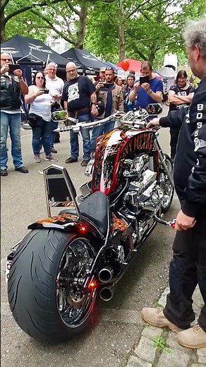 Custom V8 Chopper!