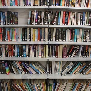 Visit our BRAND NEW Ilfracombe shop! Opposite Costa on the High Street. We’re open now (Mon-Sat, 9.00-4.30), but will be holding a ribbon-cutting on 7th June at 10.30am. Join us for a glass of fizz, a slice of cake, and a chance to pick up even more quality bargains. See you there! | North Devon Hospice