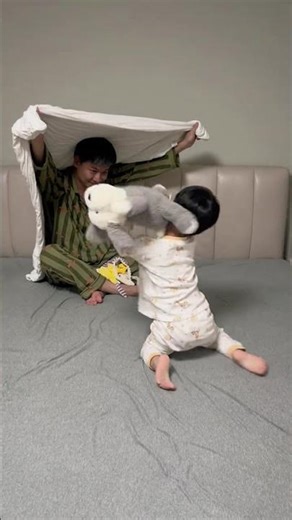 Help My quilt is fine Into a giant man-eating flower Dad brand man-eating flowers speciali