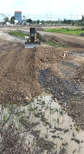 Excellent Work Skills By Professional Bulldozer Operators #dozer #bulldozer #rells #reelsinstagram #heavyequipment | Bulldozer Operator
