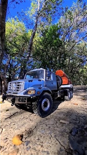RC semi-trailer tractor