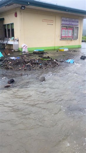 Sigi uwan na sigi pod baha in ana jud hinaot naay mag hatag hollow block para ipader sa skoylahan wish ko lang #fbreelsfypシ゚viralvideo #contentcreator #thankyouforyoursupport | Rodina Cuanan II