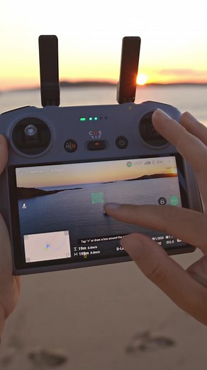 Easy orbits at sunset? DJI Flip makes it look effortless. 🌅 BTS vs. shot-on, as smooth as can be. 🎥: lolahubner #dji #DJIFlip #FPV #ShotOnDJI #FPVMoves #CinematicFPV #Drone #fyp