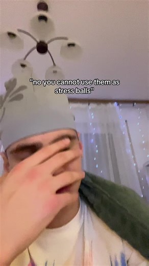 ⃟⃞ (@teezyjp)’s video of stress ball gf