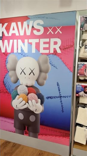 Uniqlo 聯名KAWS 11/28開賣 明曜店 #KAWS#uniqlo