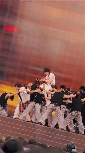 Stray Kids LIVE Blu-ray 『Stray Kids World Tour ＜dominATE JAPAN＞』 Burnin' Tires (Changbin & I.N)