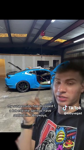 Camaro LT1 vs ZL1: Key Differences Revealed 🚗