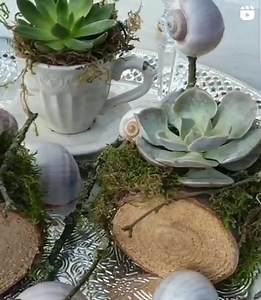 Íme a megszavazott nyári dekoráció elkészítésének diy videoja ☀️ Inspirálódj, alkoss saját dekorációkat, dobd fel otthonod hangulatát! #otthonokeskertek #otthonokéskertekmagazin #diy #dekor #inspiráció #nyár #summerdecor Videó forrása: @deco.with.mom , ahol még több dekor tippet találsz! | Otthonok és Kertek Print és Interaktív online lakberendezési magazin