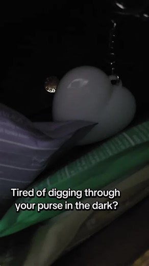 Purse Light Heart-Shaped LED Keychain makes it so easy to find what you need in your bag day or night. Just tap to light up your tote, wallet, or backpack. Cute, convenient, and totally essential. #PurseLight #BagGadget #TikTokFinds #LightUpKeychain #GiftForHer