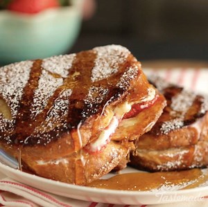 9.2M views · 5.5K reactions | Strawberry Cheesecake French Toast *Recipe in the comments! | Tastemade | Facebook