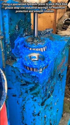 Efficient Methods for Applying Blue Grease to Large Bearings