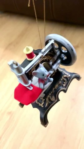 Mini Antique Sewing Machine, Vintage 3”L - Etsy
