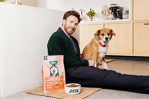 Chris Evans Recounts the “Incredible” Moment He Adopted His Dog Dodger