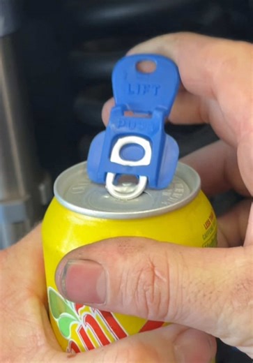 Keep your drinks free of dirt and bugs! #tiktokmademebuyit #poolpartyessentials #campinggear #usefulgadgets