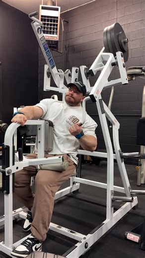 Justin (Shy-er) IFBB PRO | Things I did wrong in this workout ⬇️ - Took every set to failure - Did sets over 4 reps - Didn’t use a free weight (this might be the... | Instagram