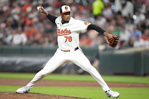 6.4K views · 128 reactions | ¿Bases llenas? No hay problema con Yennier Cano en la loma. #SábadoDeK | MLB Cuba | Facebook