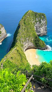 133K views · 3.5K reactions | The most beautiful views of Nusa Penida, Bali  | Luxury Travel Host | Facebook