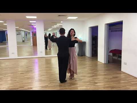 How to dance Pivot Turn in foxtrot - Improvers
