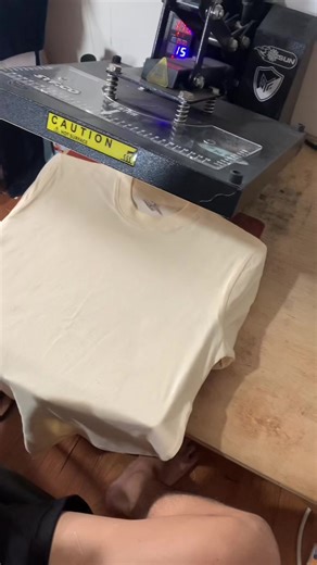 Rekomendasi desain kaos kelas siswa siswi sekolah sd smp sma sederajat, cocok buat couple satu kelas #kaoskelas #kaoscustom #kaoskelasan #kaoskelasaesthetic #custom #customkaos #customkaoskelas #kaosfyp #osis #kaosmenyala #kaosviral #kaosfyp #fyp #fypシ゚viral #fypage #fypdongggggggg #class #classb #syf #syfbikinkaos