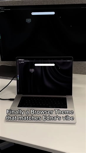 Edna’s favorite theme is out now🖤 Obsidian!!! | Opera