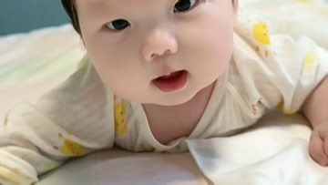 自从会翻身，夸他两句，他也感觉自己很厉害的样子