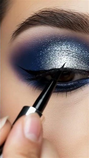 How to Create a Glam Bronze Eye Look in 60 Seconds ✨|How to Apply Glitter Eyeshadow Like a Pro 🤩