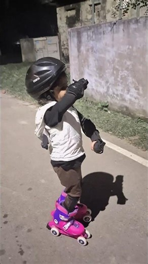 "ham raat ke sikari😅😂" #chotaalivlogs #trending #skating #funny #rollerblading #skates #shortvideo