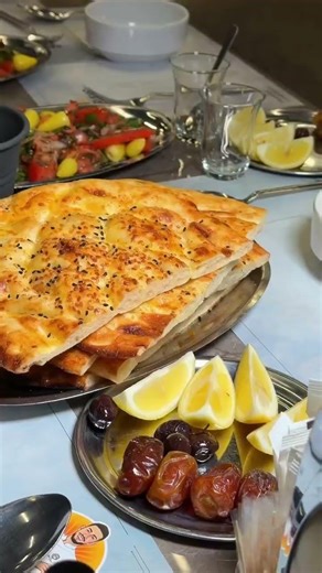 Kanatçı Ayaz Ankara’da iftar saatinin en güzel hali 😍🌙