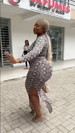 Gorgeous irresistible two piece set | Latest trendy fashion styles for ladies #fashion #model #usa