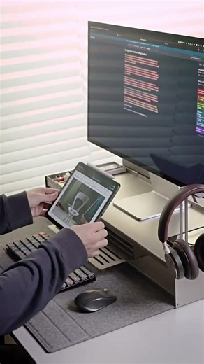 Transform Your Desk Instantly with the FlowDeck Monitor Stand