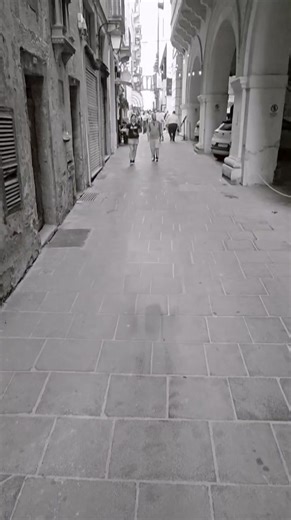 🐀 𝐄𝐮𝐫𝐨 €𝟕𝟎 𝐅𝐎𝐑 𝐀 𝐑𝐀𝐓? Dough or Die 𝐕𝐚𝐥𝐥𝐞𝐭𝐭𝐚'𝐬 𝐏𝐫𝐢𝐜𝐢𝐞𝐬𝐭 "𝐅𝐢𝐧𝐞 𝐃𝐢𝐧𝐢𝐧𝐠" — 𝐖𝐡𝐞𝐧 𝐘𝐞𝐚𝐬𝐭 𝐈𝐬 𝐭𝐡𝐞 𝐋𝐄𝐀𝐒𝐓 𝐨𝐟 𝐘𝐨𝐮𝐫 𝐖𝐨𝐫𝐫𝐢𝐞𝐬 💰 🥖 Today is International Bread Day… but today’s menu is strictly yeast-free! 🐀 🍽️ 𝟏𝟕𝟗𝟗 𝐌𝐞𝐧𝐮 𝐒𝐩𝐞𝐜𝐢𝐚𝐥: Napoleon’s French troops, trapped and starving in Valletta, discovered that rats taste just as good as cats 🐭 📜 𝐏𝐫𝐢𝐜𝐞 𝐋𝐢𝐬𝐭: • 𝐁𝐚𝐬𝐢𝐜 𝐒𝐭𝐫𝐞𝐞𝐭 𝐑𝐚𝐭: 1–2 days’ wages 💸 • 𝐏𝐑