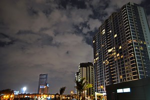 اين تقع جده وما هي أهم المدن القريبة منها؟