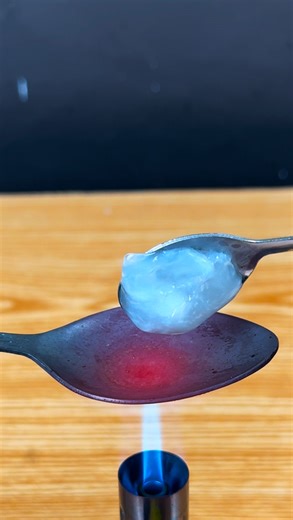 Dubai Petroleum jelly Vs Angry Hot Spoon #satisfyingvideo #hotspoon #angryspoonexperiment | Angry Spoon Experiment