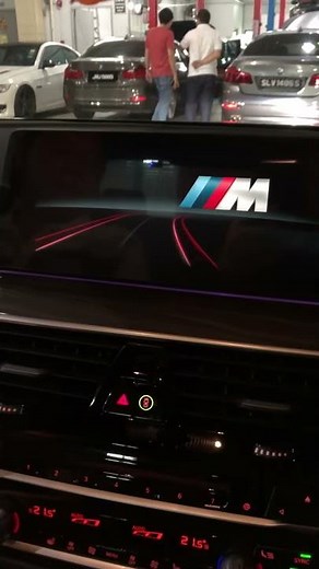 BMW G30 iDrive ///M Startup coding ...