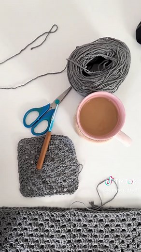 How to Crochet a Basic Granny Square Tote Bag