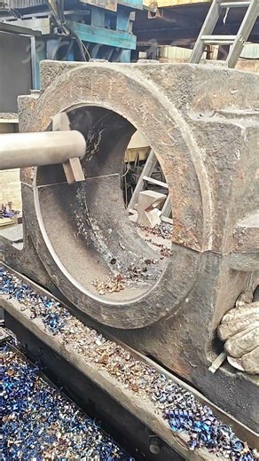 Precision Machining: Using Horizontal Boring Machine Tools ⚙️ #factory